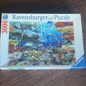 Ravensburger Ocean Life Puzzle - Blue, Green, Yellow, Red